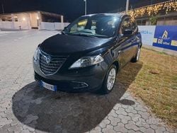 Nero Usata 2015 Lancia Ypsilon Due volumi | 6990 € (Cara)