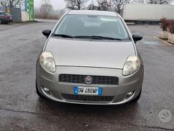 Usata 2010 Fiat Punto Tre volumi | 2700 € (Ottimo prezzo)