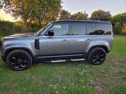 Grigio Usata 2021 Land Rover Defender S SUV | 50.000 € (Buon prezzo)