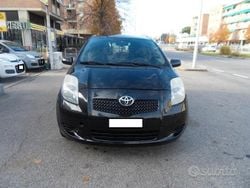 Nero Usata 2007 Toyota Yaris Tre volumi | 2999 € (Ottimo prezzo)