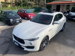 Bianco Usata 2017 Maserati Levante SUV | 29.999 € (Buon prezzo)