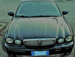Nero Usata 2003 Jaguar X-type Classic Tre volumi | 5000 €
