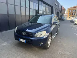 Usata 2008 Toyota RAV4 SUV | 3500 € (Buon prezzo)
