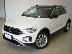 Bianco+tetto nero Nuova 2025 VW T-Roc Edition SUV | 31.990 € (Buon prezzo)
