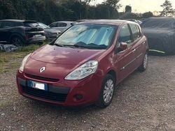Rosso Usata 2010 Renault Clio III Tre volumi | 2100 € (Buon prezzo)