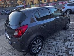Grigio Usata 2010 Opel Corsa Tre volumi | 3000 € (Ottimo prezzo)