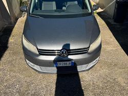 Grigio Usata 2011 VW Touran Monovolume | 6900 € (Buon prezzo)