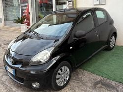 Nero Usata 2010 Toyota Aygo Edition Due volumi | 4900 € (Buon prezzo)