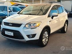 Bianco Usata 2011 Ford Kuga Titanium SUV | 6800 € (Molto cara)