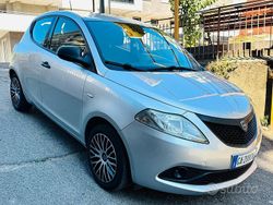 Grigio Usata 2020 Lancia Ypsilon Due volumi | 7990 € (Ottimo prezzo)