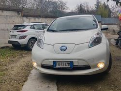 Bianco Usata 2017 Nissan Leaf Due volumi | 4900 €