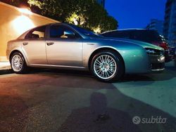 Grigio Usata 2010 Alfa Romeo 159 Distinctive Tre volumi | 10.500 € (Buon prezzo)