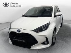 Bianco Usata 2022 Toyota Yaris Hybrid Active Tre volumi | 16.900 € (Ottimo prezzo)