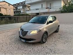 Usata 2012 Lancia Ypsilon Due volumi | 3999 € (Buon prezzo)