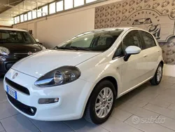 Bianco Usata 2012 Fiat Punto Lounge Due volumi | 3790 € (Ottimo prezzo)