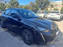 Nero Usata 2023 Peugeot 208 Due volumi | 12.650 € (Buon prezzo)