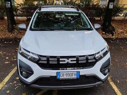 Bianco Usata 2023 Dacia Sandero Stepway Tre volumi | 14.000 € (Buon prezzo)