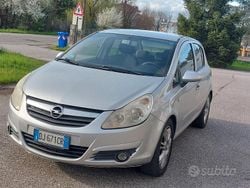 Beige Usata 2007 Opel Corsa Cosmo Tre volumi | 2399 € (Buon prezzo)