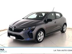 Grigio scisto Nuova 2025 Renault Clio V Evolution Tre volumi | 13.300 € (Super prezzo)