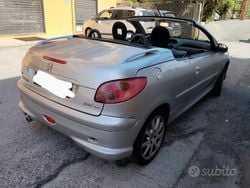Usata 2005 Peugeot 206 CC Cabrio | 1500 € (Ottimo prezzo)