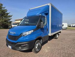 Blu/azzurro Usata 2021 Iveco Daily Furgone | 28.000 €