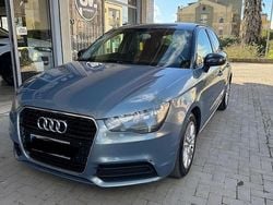 Blu Usata 2012 Audi A1 Ambition Tre volumi | 7399 € (Ottimo prezzo)