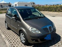 Usata 2005 Lancia Musa Monovolume | 2000 € (Buon prezzo)