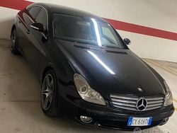 Nero Usata 2005 Mercedes CLS320 Tre volumi | 7950 € (Cara)