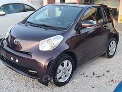 Viola Usata 2009 Toyota iQ Due volumi | 5900 € (Buon prezzo)