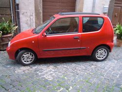 Rosso Usata 2003 Fiat 600 Cabrio | 5500 €