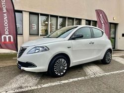 Bianco Usata 2015 Lancia Ypsilon Due volumi | 6990 € (Ottimo prezzo)