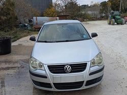 Grigio Usata 2007 VW Polo Tre volumi | 2000 € (Buon prezzo)