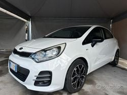 Bianco Usata 2016 Kia Rio Tre volumi | 3999 € (Ottimo prezzo)