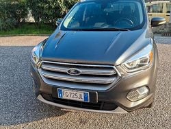 Usata 2016 Ford Kuga SUV | 9500 € (Ottimo prezzo)