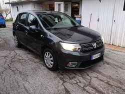 Nero Usata 2017 Dacia Sandero Tre volumi | 7000 €