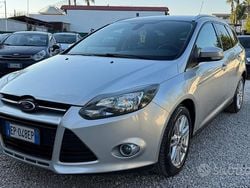 Grigio Usata 2012 Ford Focus Titanium Station wagon | 4900 € (Ottimo prezzo)