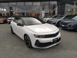 Bianco Nuova 2025 Opel Astra GSe Tre volumi | 32.950 € (Cara)