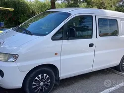 Bianco Usata 2002 Hyundai H-1 Comfort Monovolume | 3900 € (Buon prezzo)