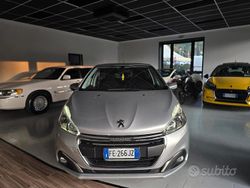 Argento Usata 2016 Peugeot 208 Access Due volumi | 7500 € (Buon prezzo)
