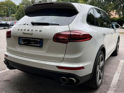 Bianco Usata 2015 Porsche Cayenne S E-Hybrid SUV | 29.999 €