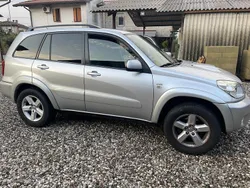 Usata 2004 Toyota RAV4 SUV | 3500 € (Buon prezzo)