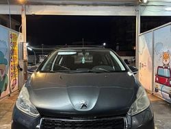 Grigio Usata 2012 Peugeot 208 Active Due volumi | 6300 € (Buon prezzo)