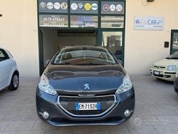 Marrone Usata 2012 Peugeot 208 Allure Due volumi | 5800 € (Buon prezzo)
