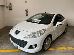 Usata 2012 Peugeot 207 CC Cabrio | 5000 € (Buon prezzo)