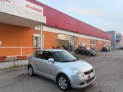 Grigio Usata 2007 Suzuki Swift Tre volumi | 4900 € (Molto cara)