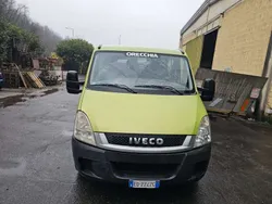 Verde Usata 2010 Iveco Daily Furgone | 14.000 €