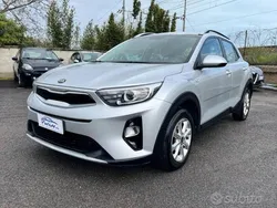 Bianco Usata 2019 Kia Stonic Style SUV | 13.190 € (Buon prezzo)