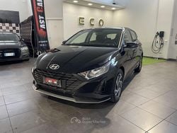 Nero Nuova 2025 Hyundai i20 Tre volumi | 16.490 € (Ottimo prezzo)