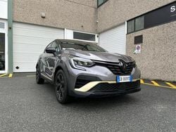 Grigio chiaro Usata 2022 Renault Captur Engineered SUV | 19.500 € (Buon prezzo)