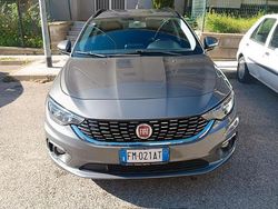 Grigio Usata 2017 Fiat Tipo Lounge Station wagon | 8000 € (Buon prezzo)